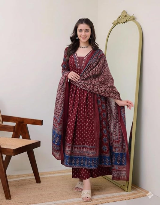 KLOSIA Women's Rayon Printed Anarkali Kurta and Pant with Dupatta Set